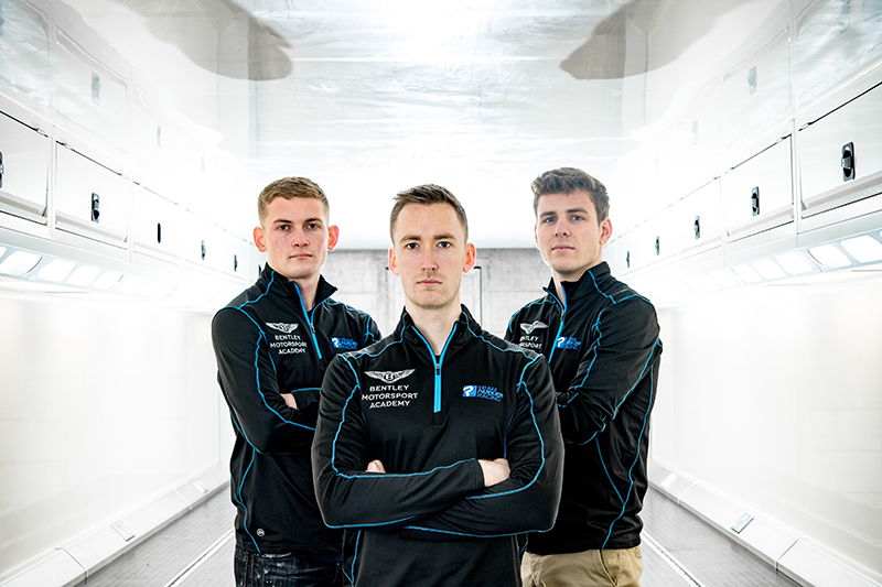 De tre udvalgte racerkørere, der skal køre for Bentley: Nicolai Kjærgaard (t.h.), Frank Bird og Euan McKay.